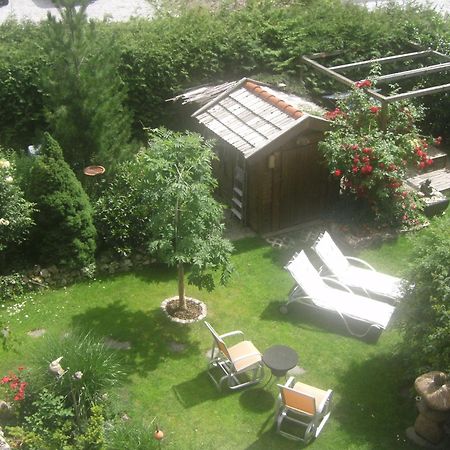 Pension Garni Gerhard Oetz Exterior foto