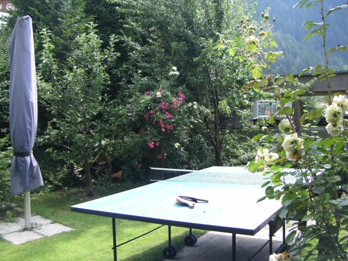 Pension Garni Gerhard Oetz Exterior foto